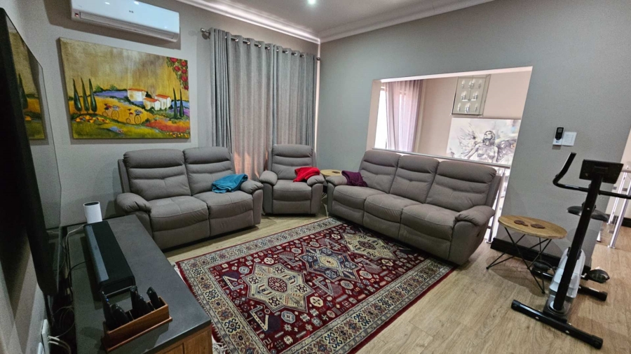 4 Bedroom Property for Sale in Birdwood Estate North West